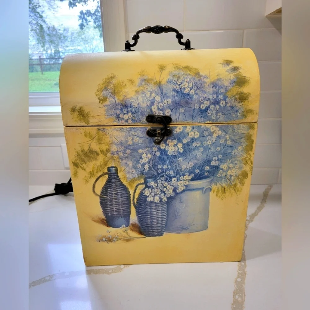 Vintage Floral Decorative Box